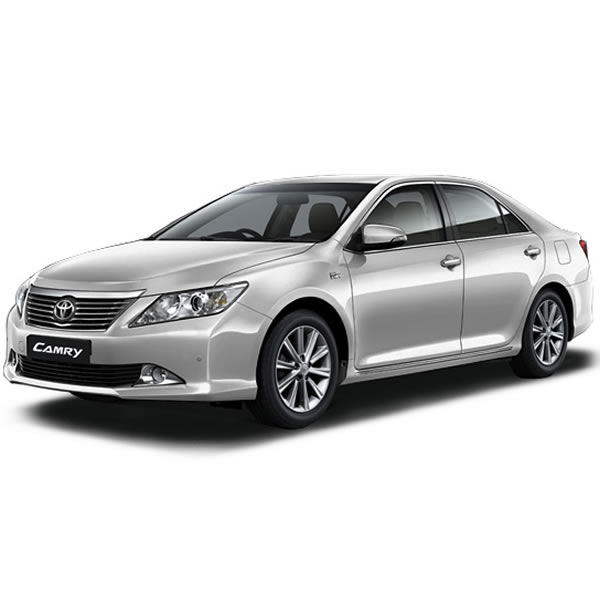 Thue-xe-tu-lai-Toyota-Camry-2012