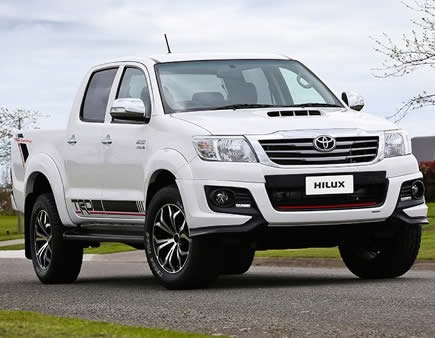 Chinh-thuc-trinh-lang-xeToyota-Hilux-2016