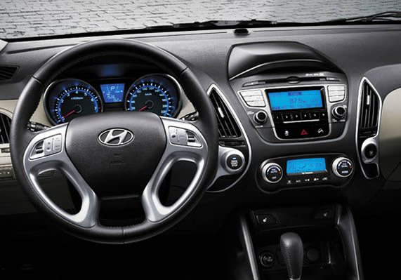 Cho thuê xe Hyundai-Tucson-2-4-MT-2012-5 Cho-thue-xe-Hyundai-Tucson-2-4-MT-2012-5